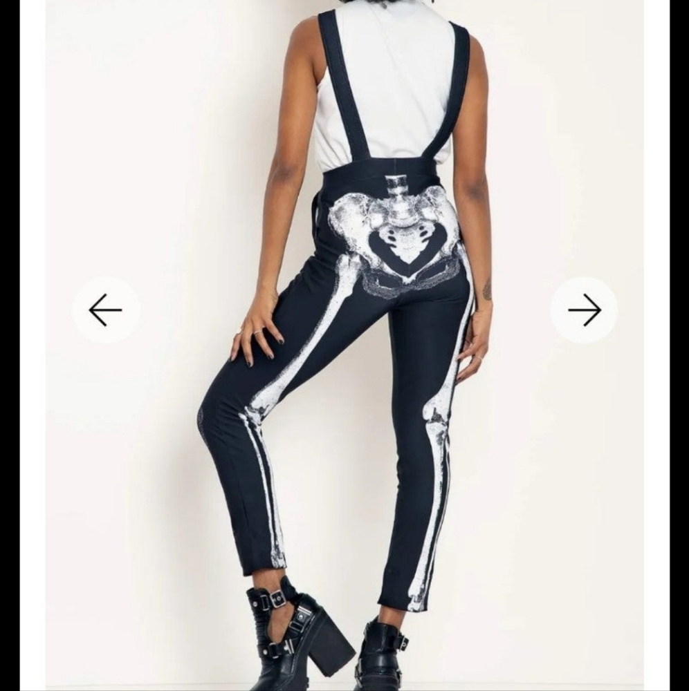Blackmilk Ribs 'n legs overalls xL